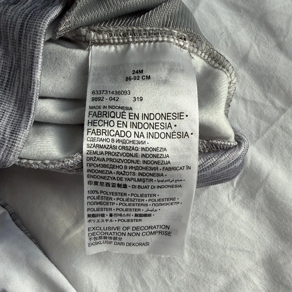 Converse stylish gray